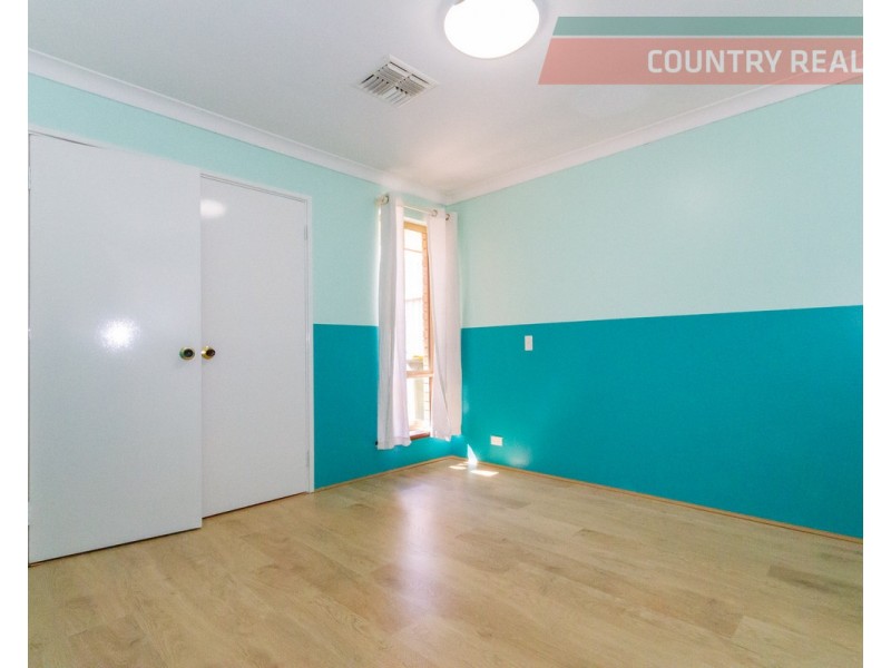 74 Newcastle Street, York WA 6302