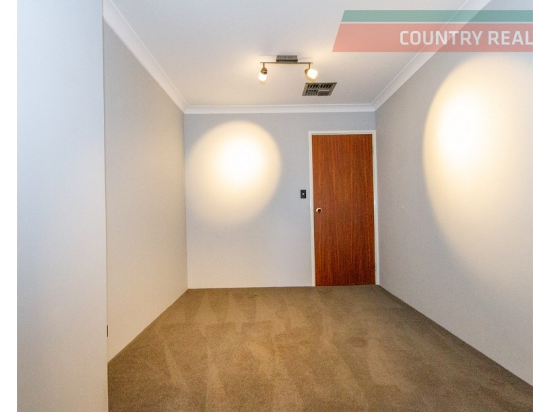 74 Newcastle Street, York WA 6302