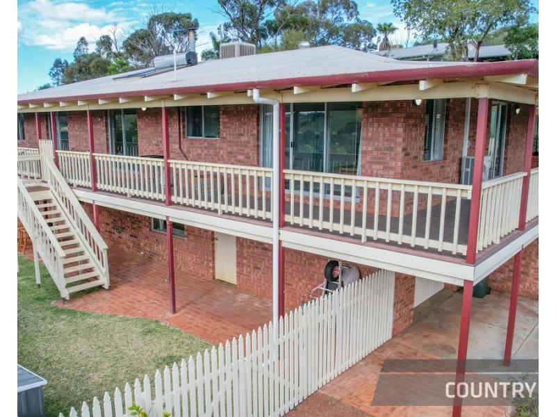 27 Clinton Street, Toodyay WA 6566