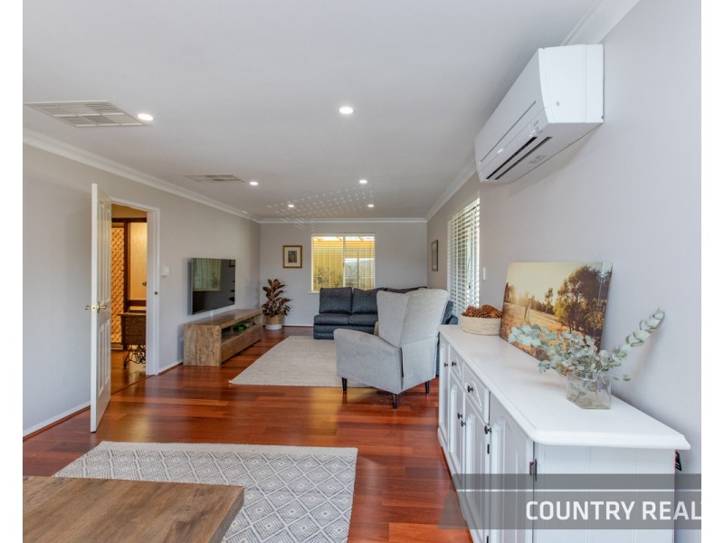 27 Clinton Street, Toodyay WA 6566