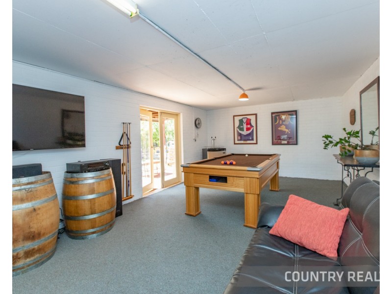 27 Clinton Street, Toodyay WA 6566