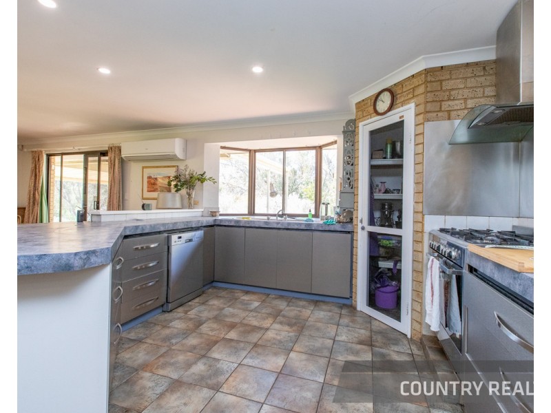 205 Sand Spring Road, Julimar, Toodyay WA 6566