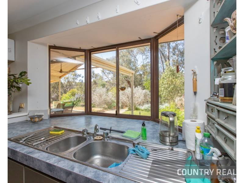 205 Sand Spring Road, Julimar, Toodyay WA 6566
