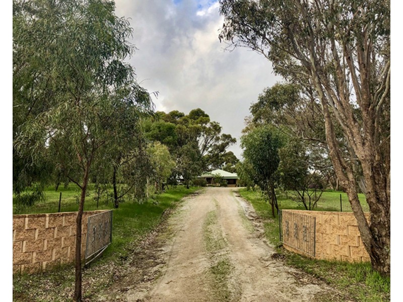 205 Sand Spring Road, Julimar, Toodyay WA 6566