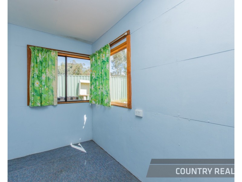 77 Georgiana Street, York WA 6302