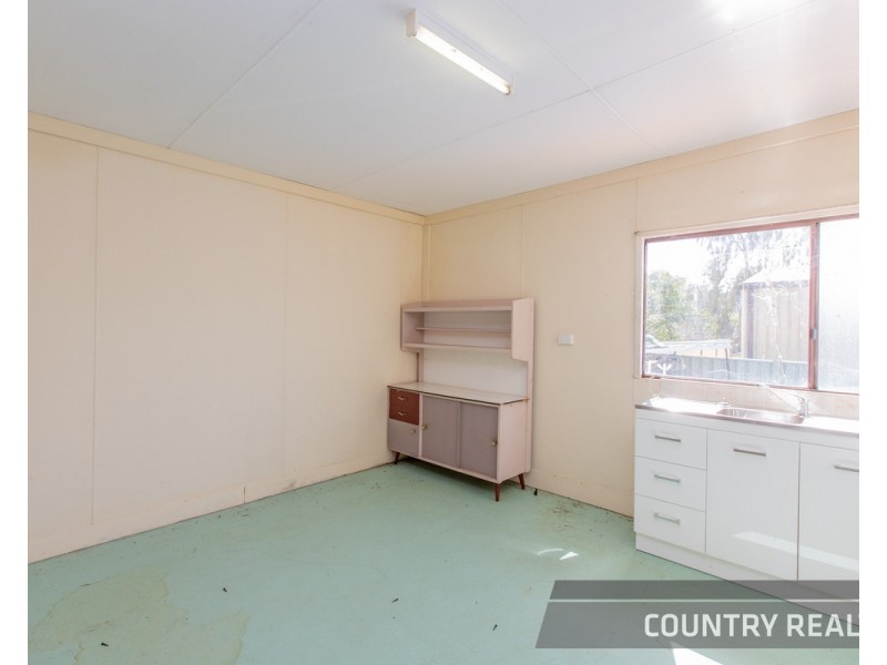 77 Georgiana Street, York WA 6302