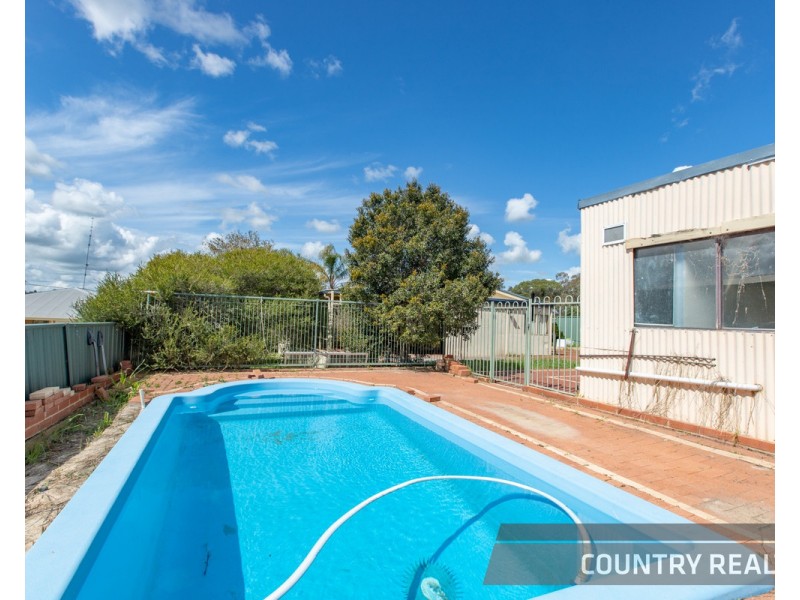 77 Georgiana Street, York WA 6302