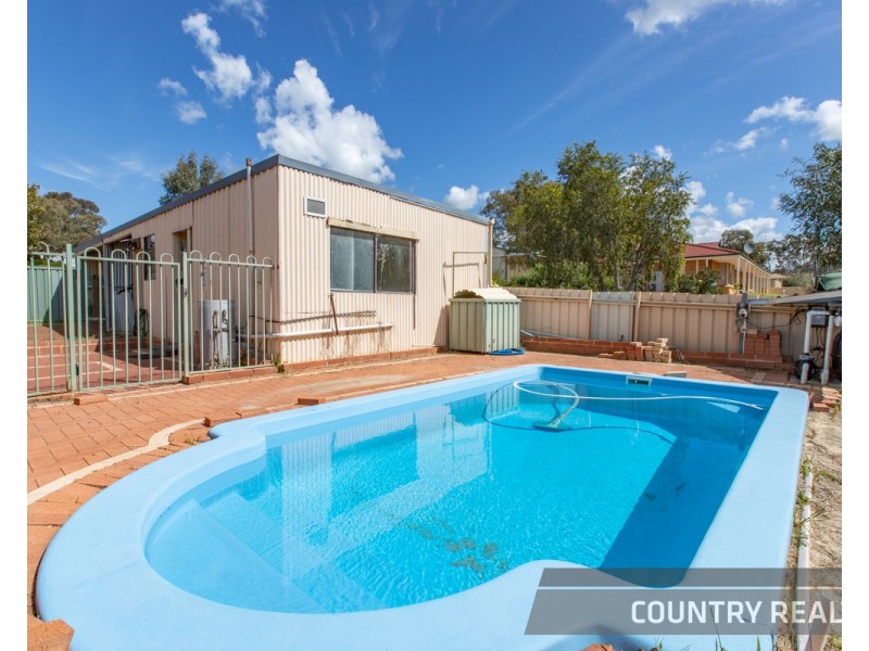 77 Georgiana Street, York WA 6302
