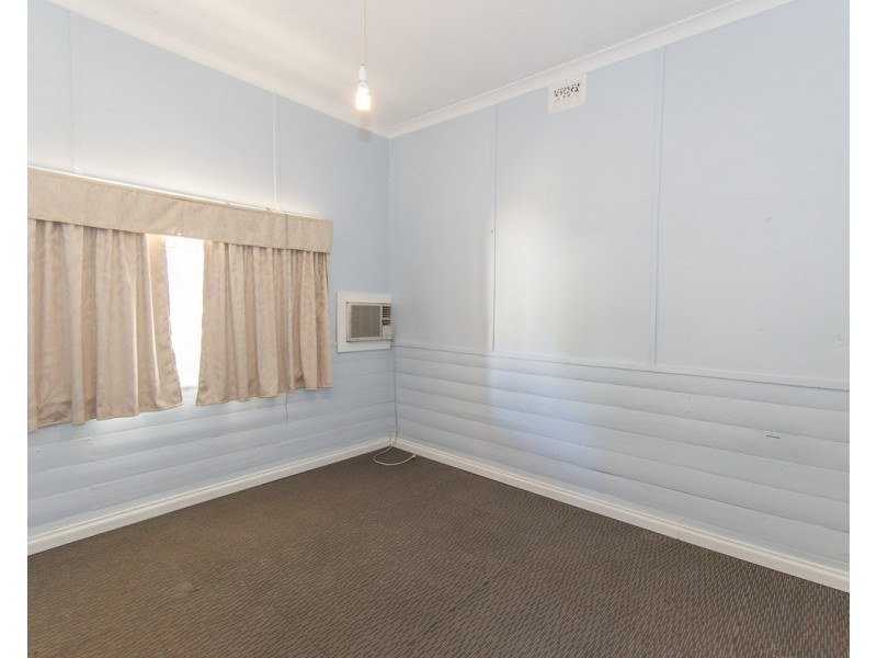 17 Parker Street, Northam WA 6401