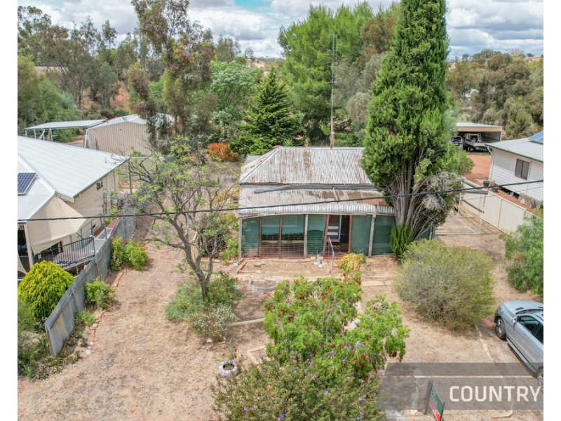9 Tankard Street, Northam WA 6401