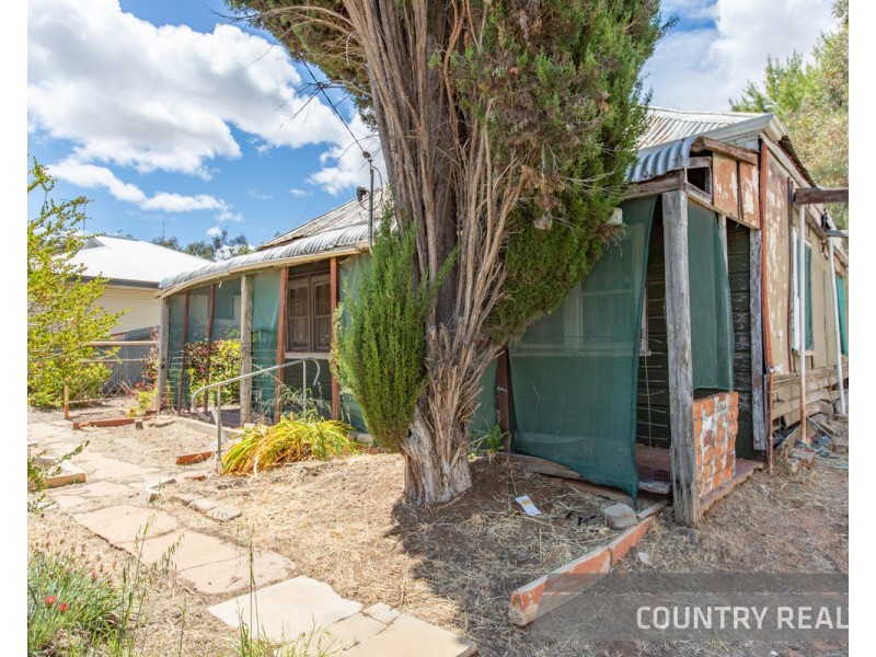 9 Tankard Street, Northam WA 6401