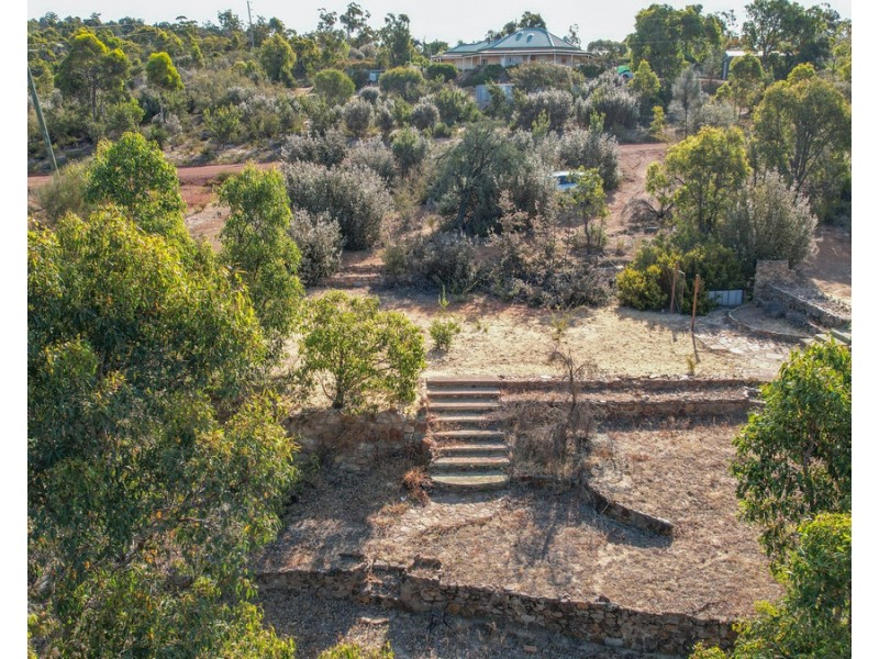 10 Sesselis Road, Toodyay WA 6566