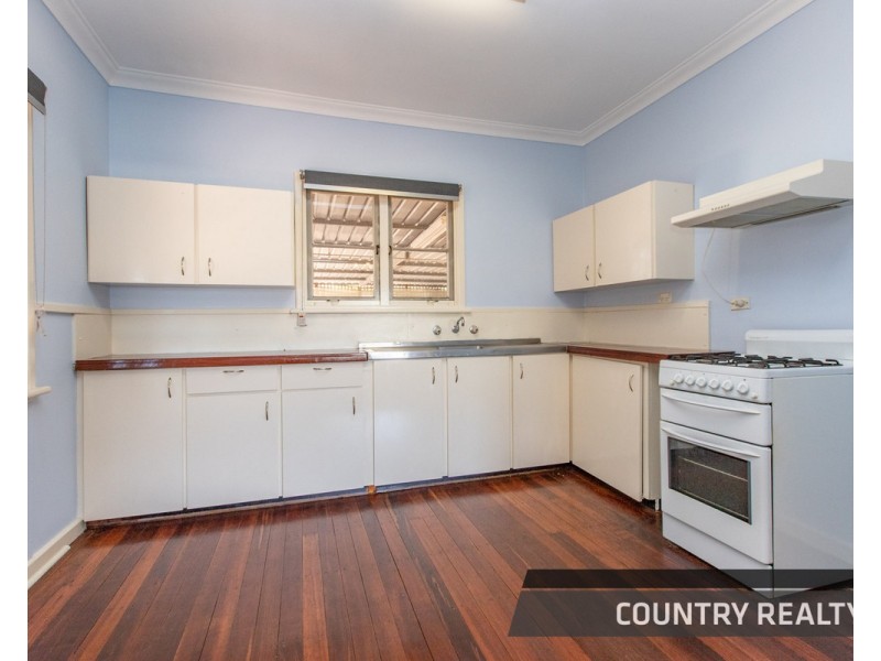 66 Hutt Street, Northam WA 6401