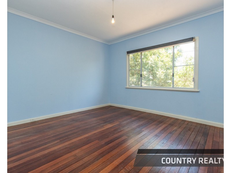 66 Hutt Street, Northam WA 6401