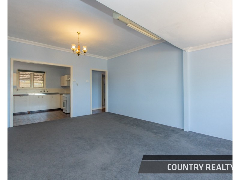 66 Hutt Street, Northam WA 6401