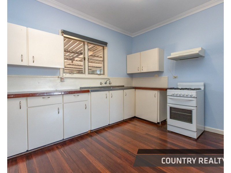 66 Hutt Street, Northam WA 6401