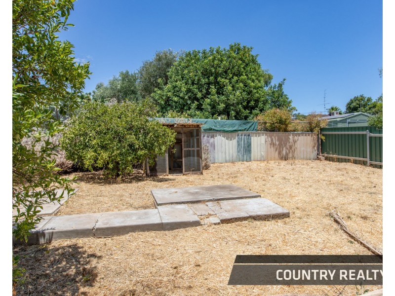 66 Hutt Street, Northam WA 6401