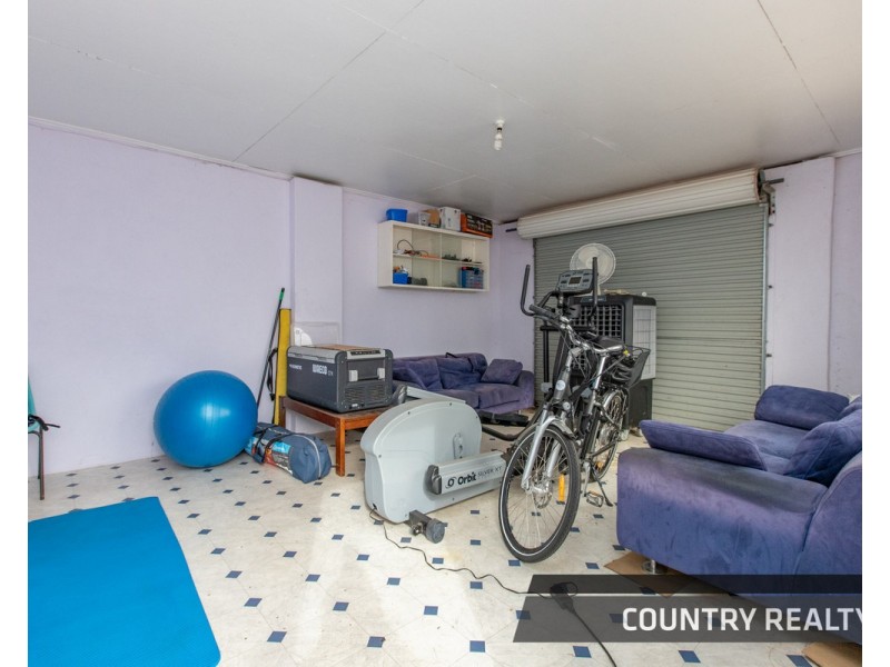 28 Robinson Street, Northam WA 6401