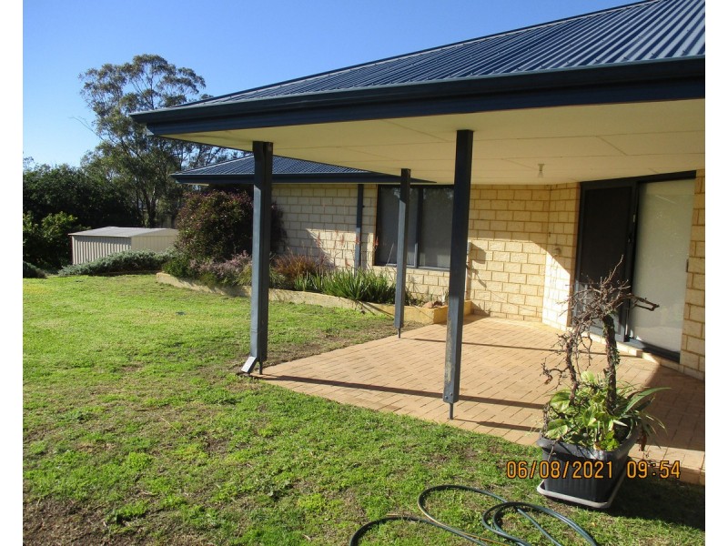 98 Railway Road, Toodyay WA 6566