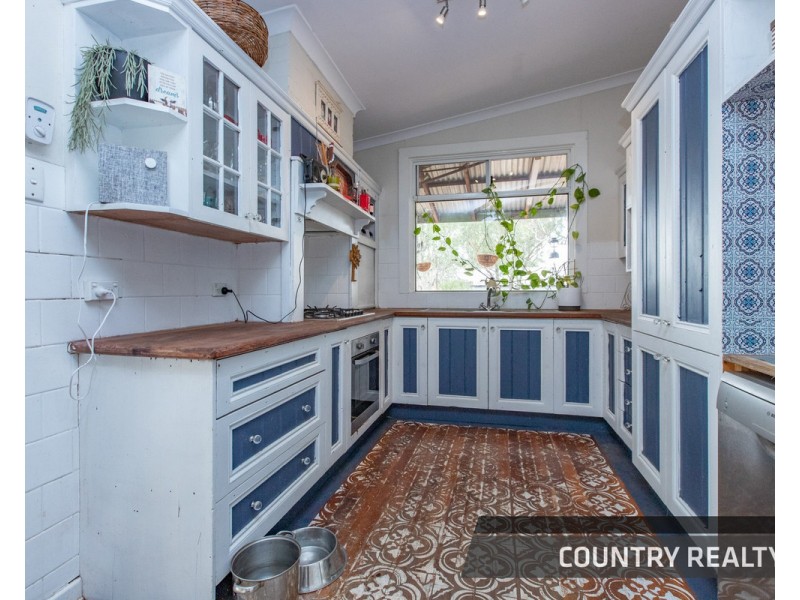 42 Harper Road, Toodyay WA 6566