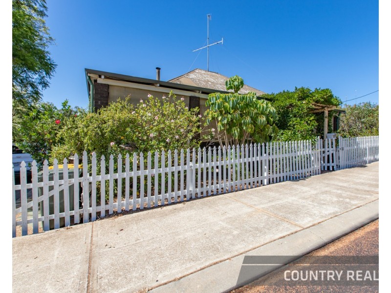 8 Arthur Street, Toodyay WA 6566