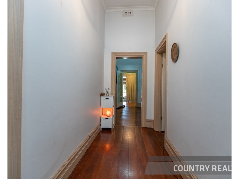 8 Arthur Street, Toodyay WA 6566