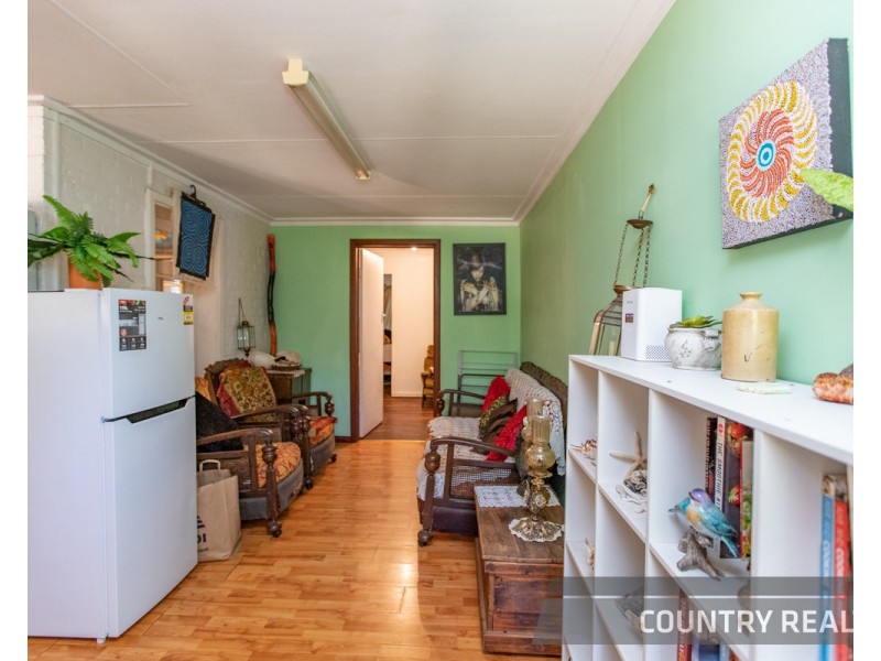 8 Arthur Street, Toodyay WA 6566