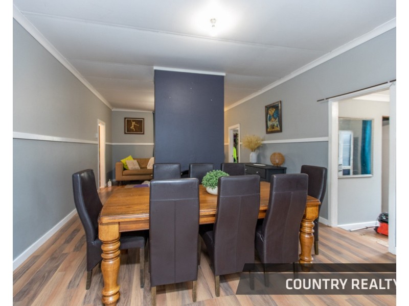 62 Lockyer Avenue, Northam WA 6401