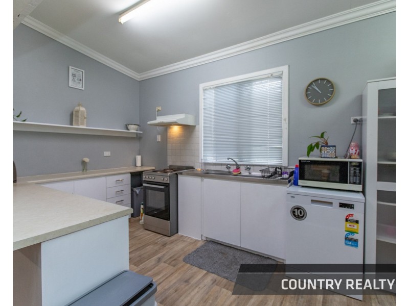 62 Lockyer Avenue, Northam WA 6401