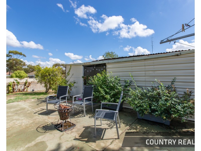 62 Lockyer Avenue, Northam WA 6401