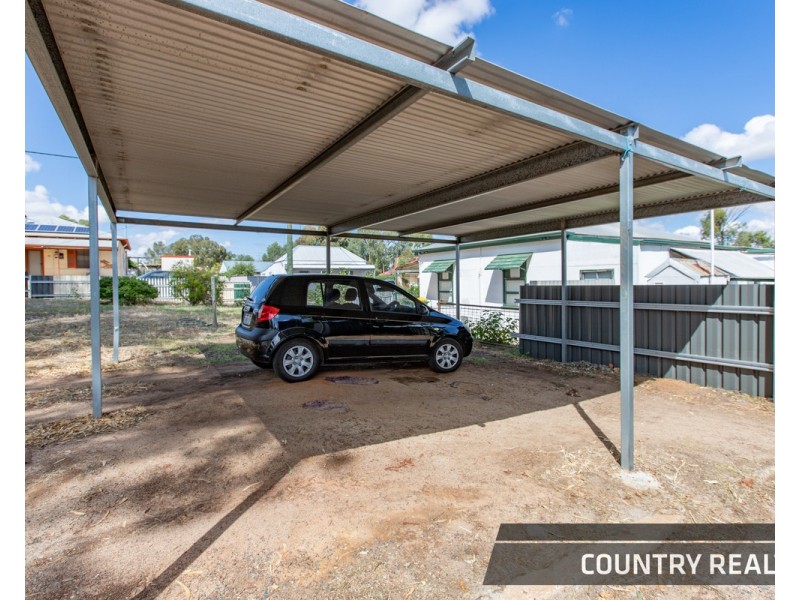 62 Lockyer Avenue, Northam WA 6401
