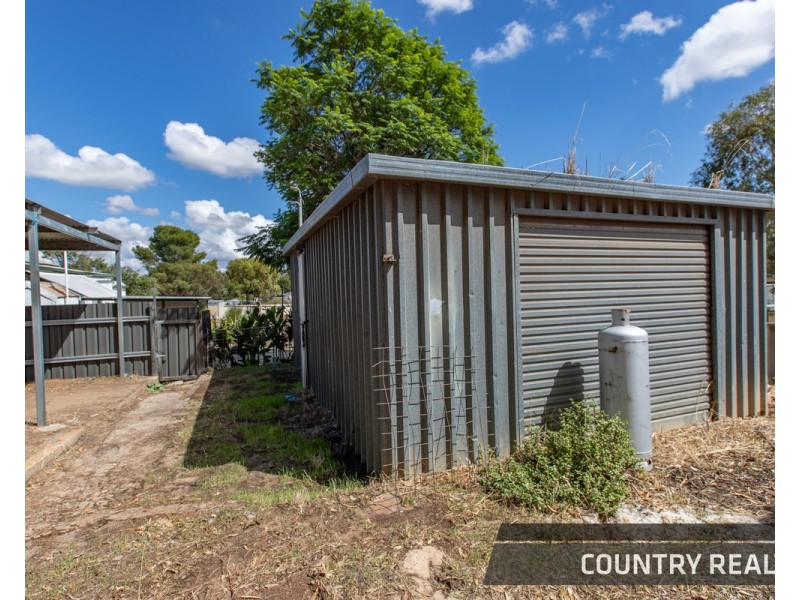 62 Lockyer Avenue, Northam WA 6401