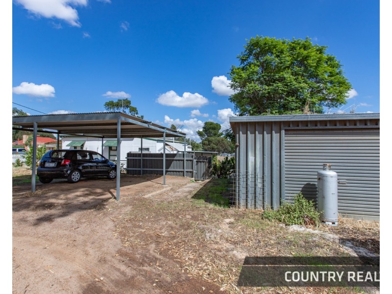 62 Lockyer Avenue, Northam WA 6401