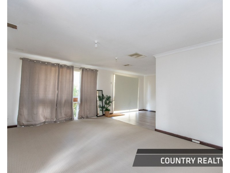 97 Hutt Street, Northam WA 6401