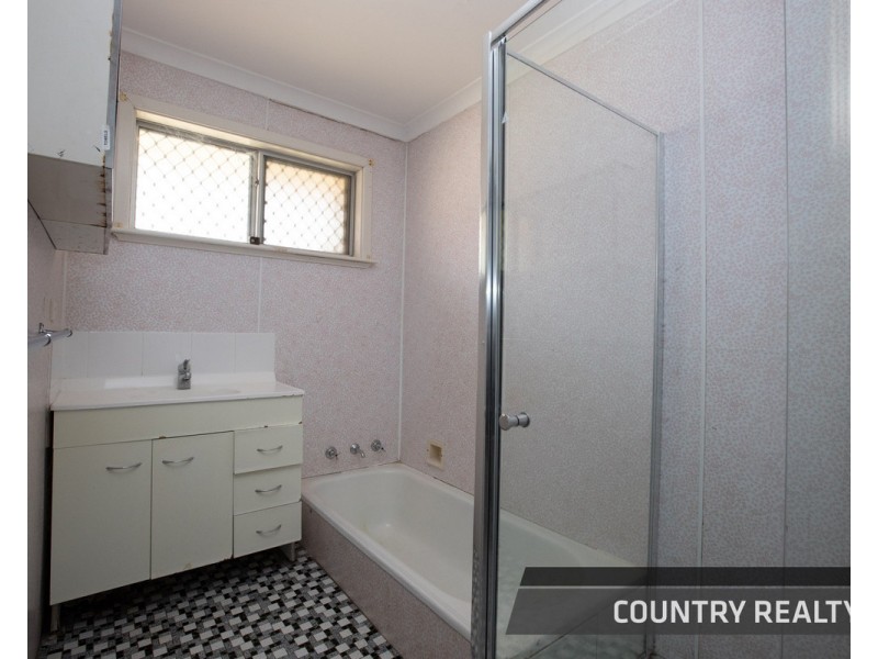 97 Hutt Street, Northam WA 6401