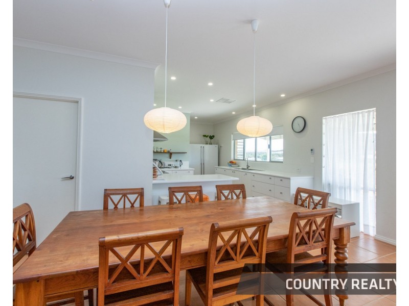 61 Cowan Road, York WA 6302