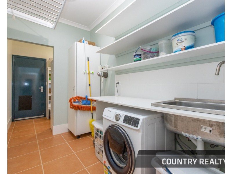 61 Cowan Road, York WA 6302