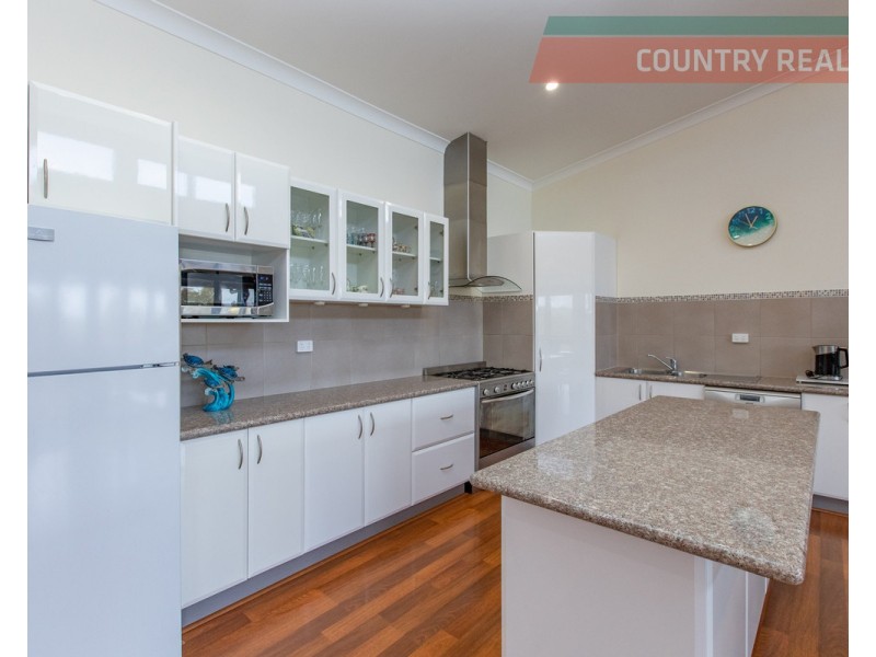 27A Fraser Street, York WA 6302