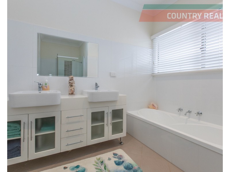 27A Fraser Street, York WA 6302