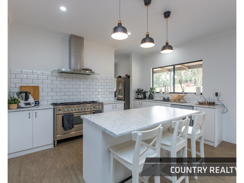 65 Adenanthus Road, Toodyay WA 6566