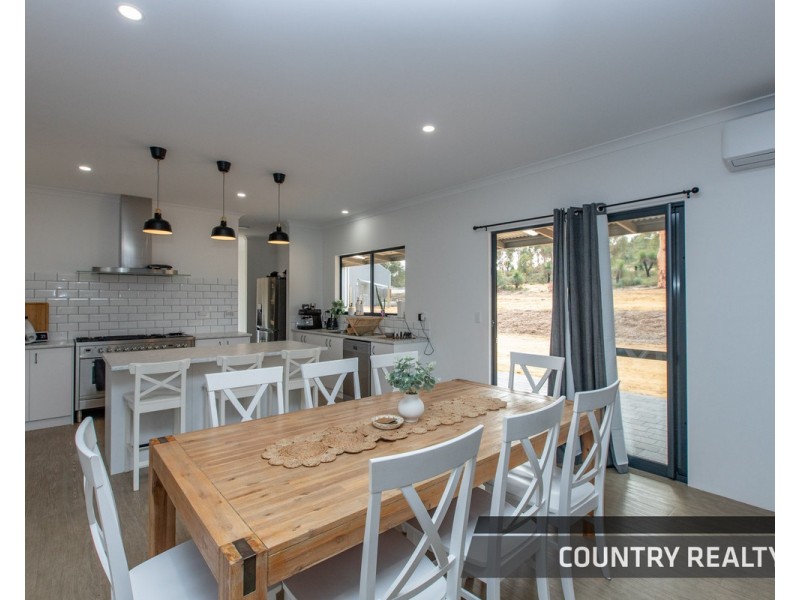 65 Adenanthus Road, Toodyay WA 6566