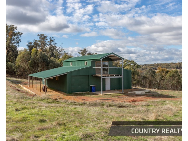 6 Markey Road, Toodyay WA 6566