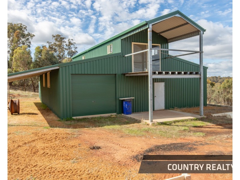 6 Markey Road, Toodyay WA 6566