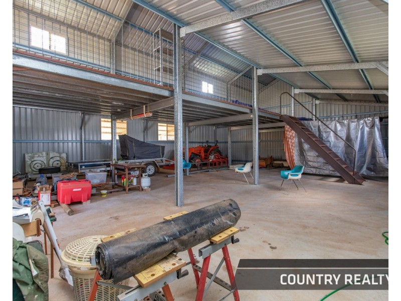 6 Markey Road, Toodyay WA 6566