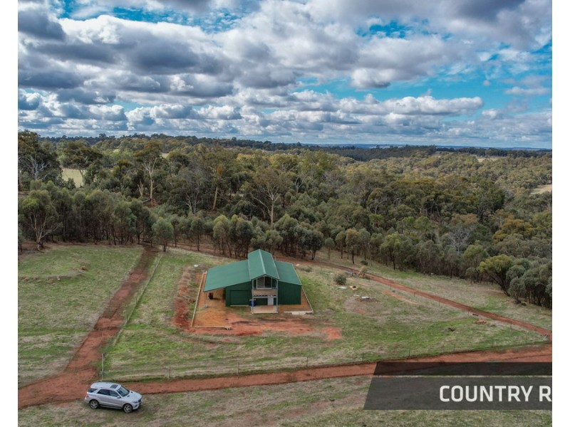 6 Markey Road, Toodyay WA 6566