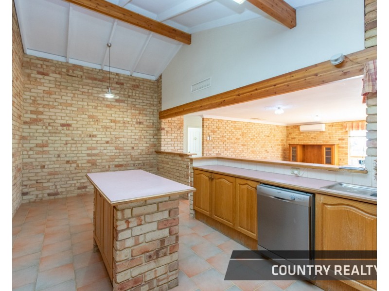 20 Hammond Place, Northam WA 6401