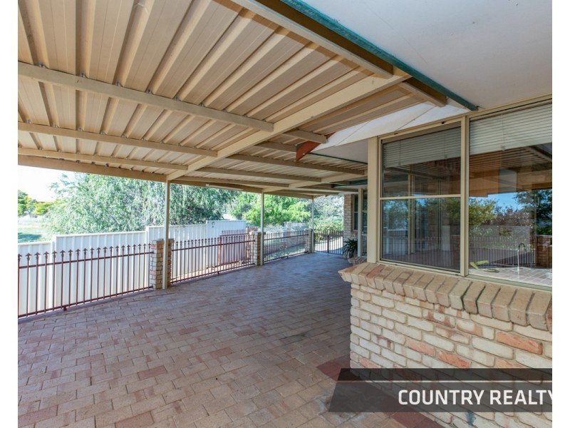 20 Hammond Place, Northam WA 6401