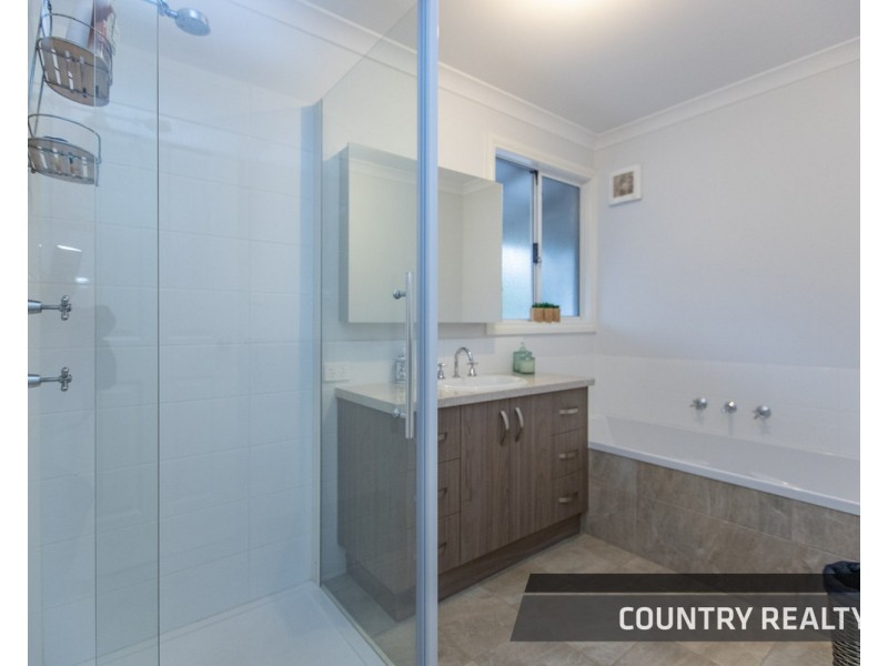 181 Bodeguero Way, Wundowie WA 6560