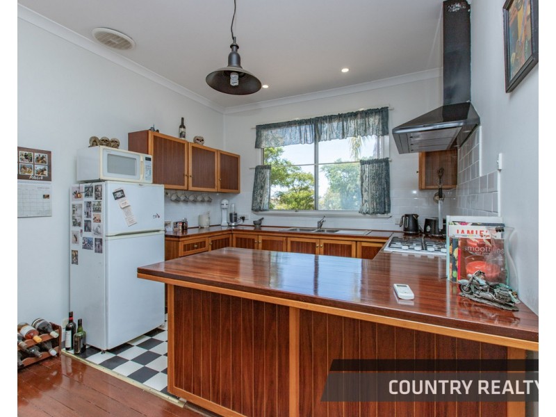 41 Harper Road, Toodyay WA 6566