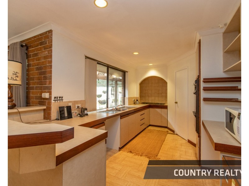 175 Bland Road, York WA 6302